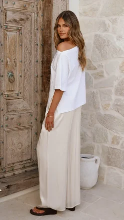 Fashion Allied Tops^Aziel Off Shoulder Tee - White