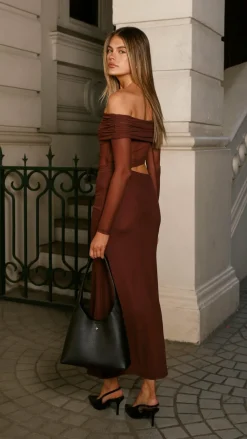 Sweet Acacia Dresses|Maxi^Blaire Off The Shoulder Maxi Dress - Chocolate