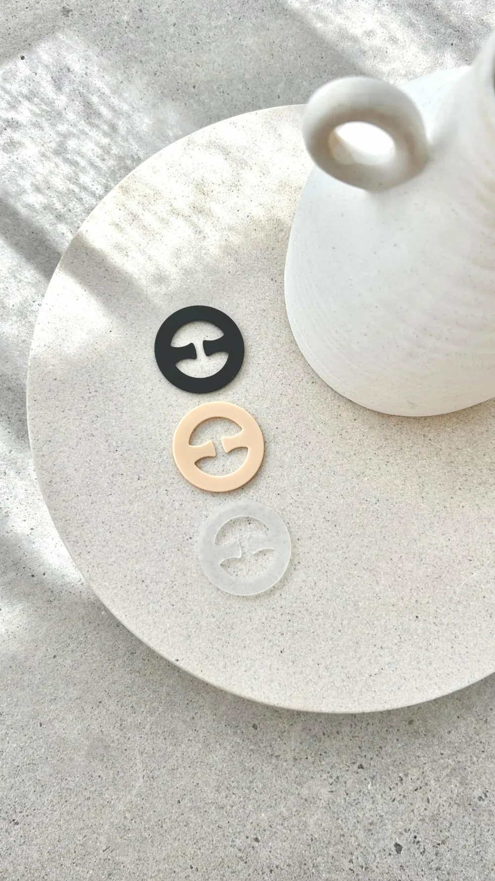 Secret Weapons Beauty|Booby Tape And Bra Accessories^Bra Clips 3 Pack - Clear/Nude/Black