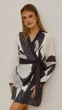 Bubblegum Dresses|Mini^Cassidy Long Sleeve Mini Dress - White/Navy