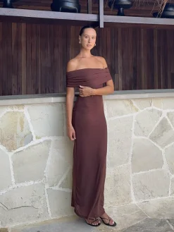 Pink Diamond Dresses|Maxi^Darcey Off Shoulder Maxi Dress - Brown