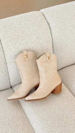 Billini Billini^Darla Boot - Sand Suede