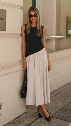 KOLI Dresses|Maxi^Darlita Maxi Dress - Black / Nude