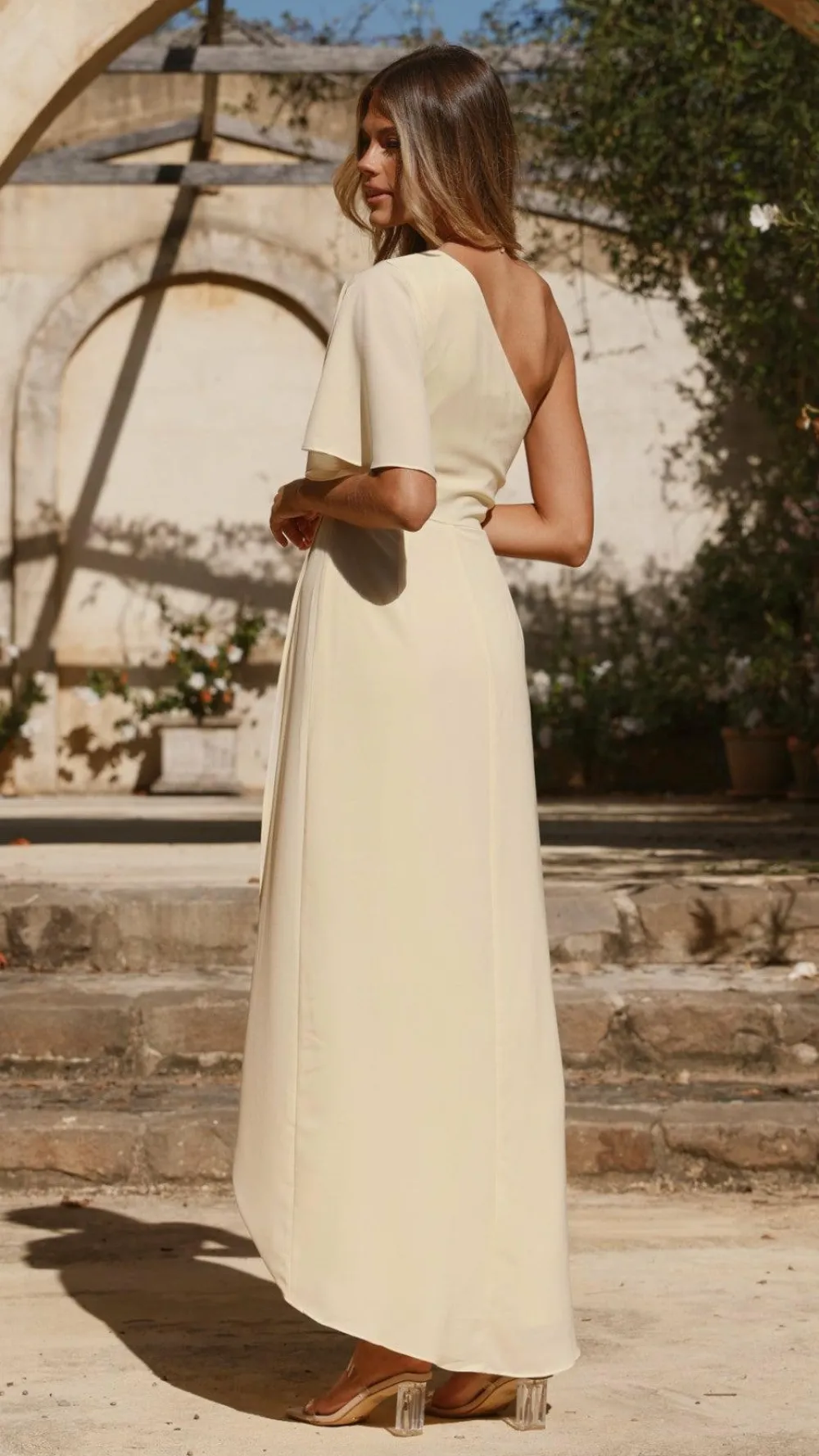 LILYWHYT Mi Amore|Dresses^Emma One Sleeve Maxi Dress - Yellow