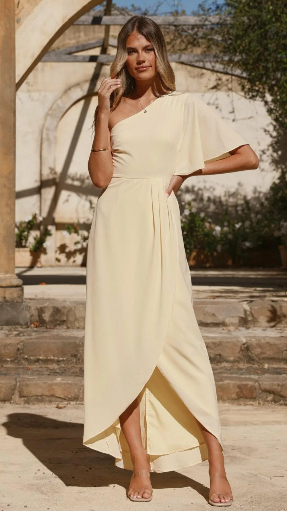 LILYWHYT Mi Amore|Dresses^Emma One Sleeve Maxi Dress - Yellow