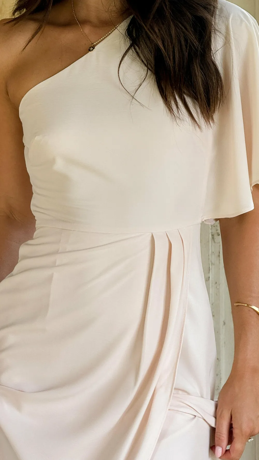 LILYWHYT Mi Amore|Dresses^Emma One Sleeve Maxi Dress - Ivory