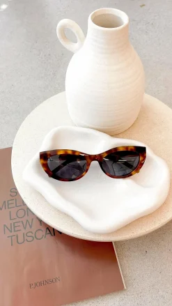 Banbe Sunglasses|The Denim Edit^Estella Sunglasses - Hazel Tort