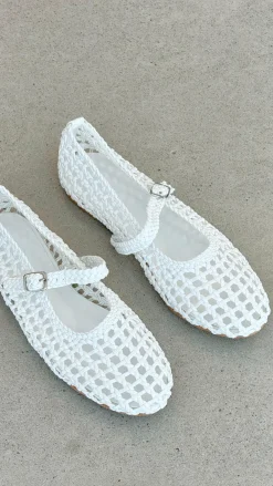Billini Billini|Sandals & Slides^Gitta Flats - White