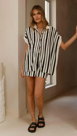 LILYWHYT Knit Tops|Knitwear^Leonie Short Sleeve Knit Top - Black