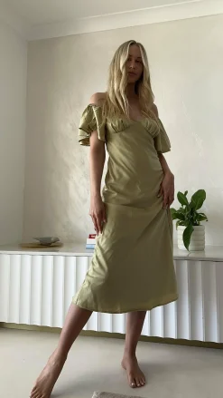 LILYWHYT Dresses|Bridesmaid^Louisa Midi Dress - Olive