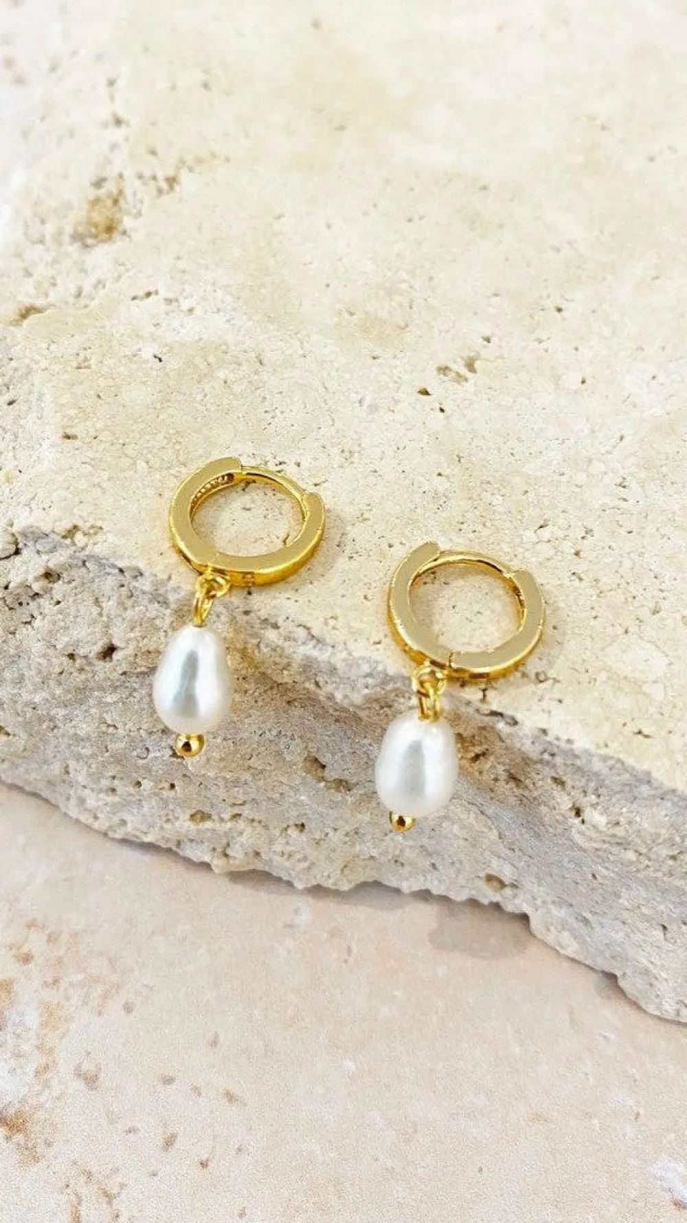 Angel Whisper Earrings|Mi Amore^Marley Sleepers - Gold/Pearl