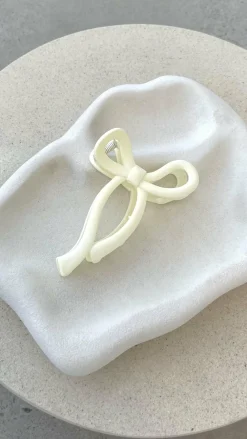 Angel Whisper Hair Accessories|Polo^Matte Bow Claw Clip - Butter