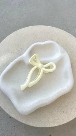 Angel Whisper Hair Accessories|Polo^Matte Bow Claw Clip - Butter