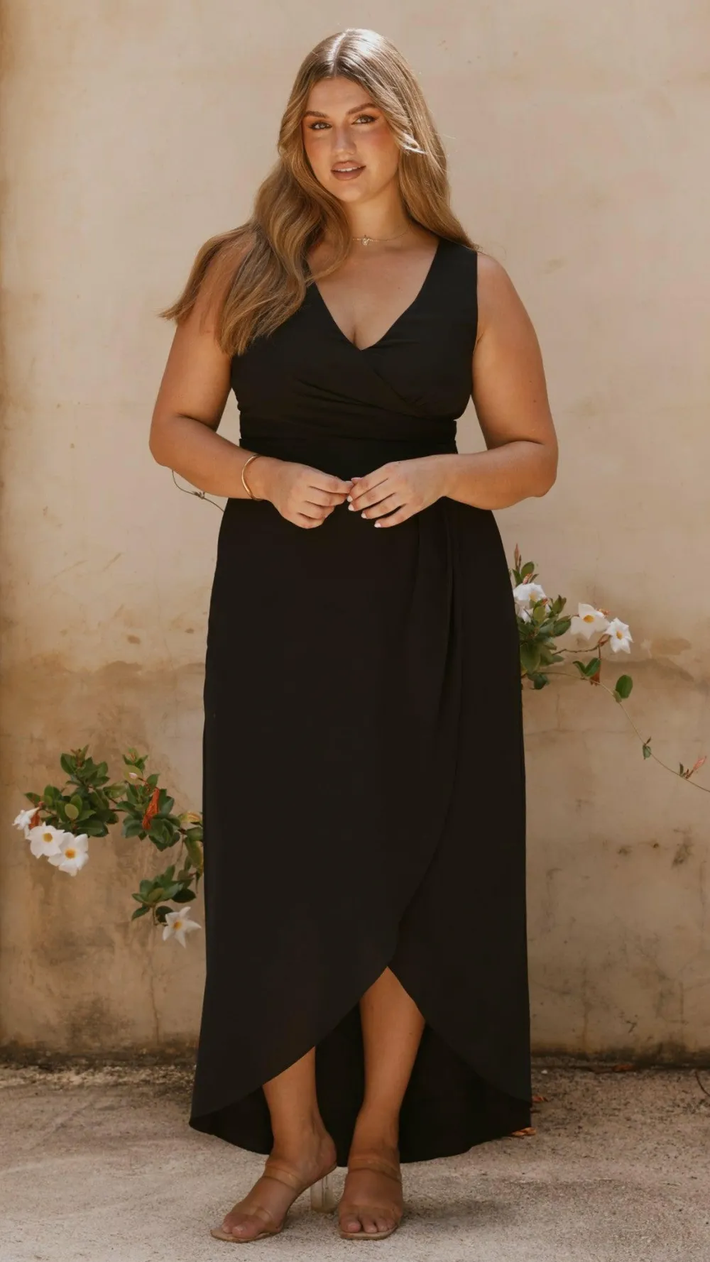 LILYWHYT Mi Amore|Dresses^Pamela V Neck Maxi Dress - Black