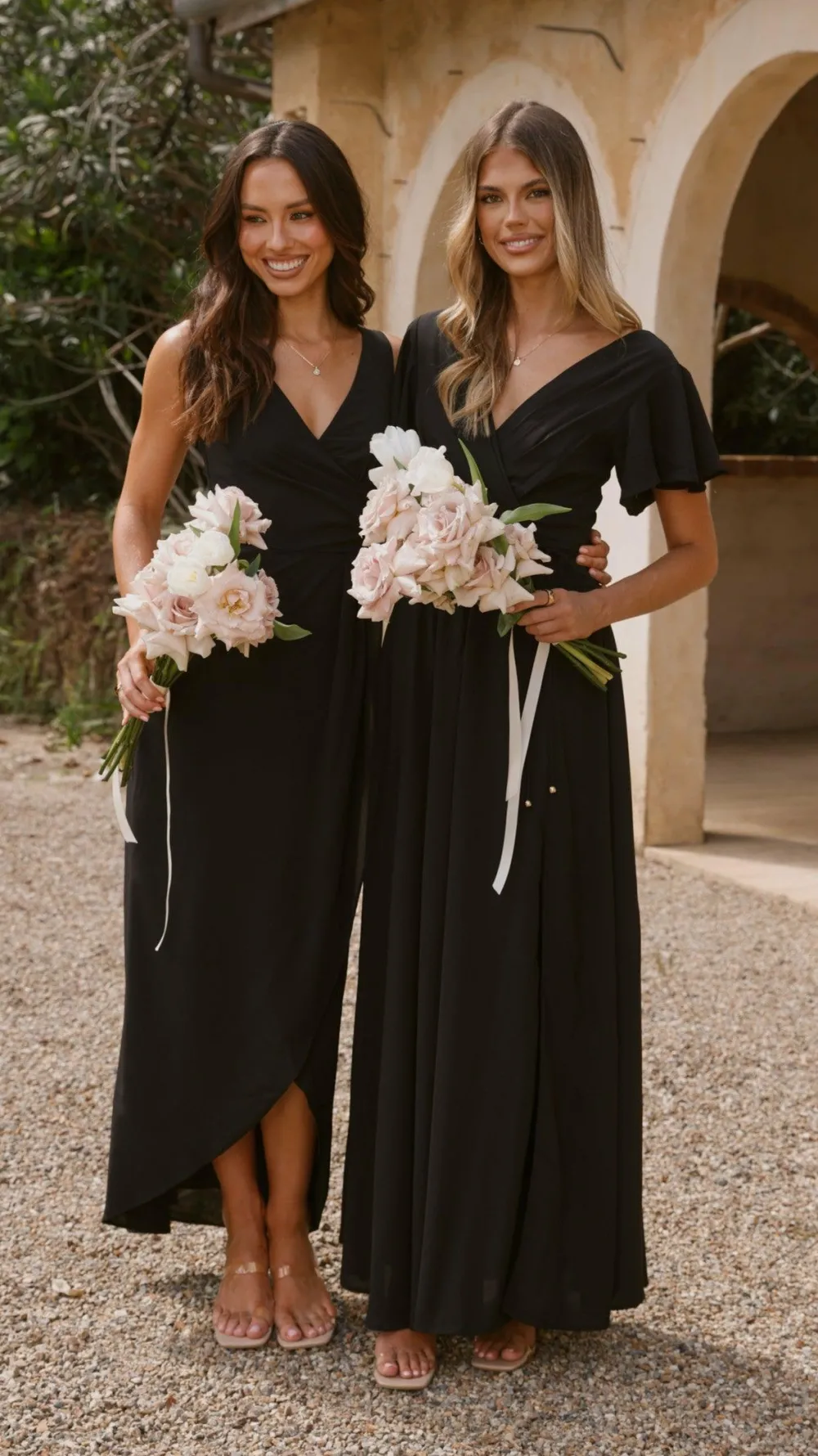 LILYWHYT Mi Amore|Dresses^Pamela V Neck Maxi Dress - Black