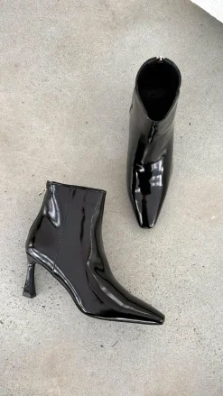 Billini Billini^Scotty Boots - Black Crinkle Patent