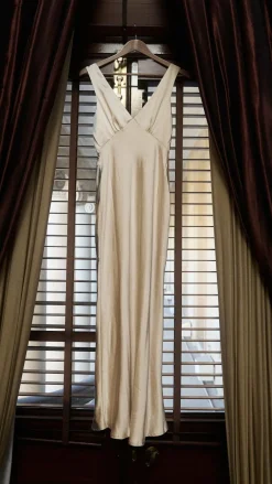 LILYWHYT Mon Cheri|Dresses^Sofia Maxi Dress - Champagne