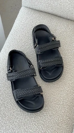 Billini Billini^Taishi Slide - Black