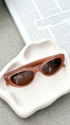 Banbe Sunglasses^The Sweeney Sunglasses - Nude / Chocolate