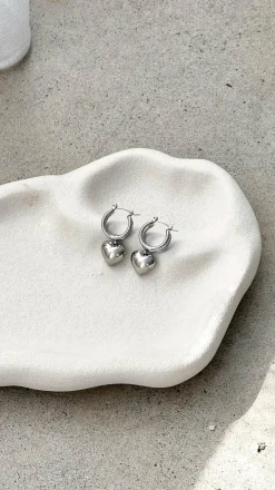Angel Whisper Earrings|Je T'Aime^Varick Heart Earrings - Silver